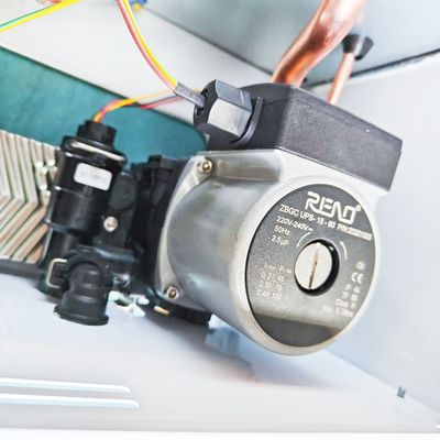 Gemacht in Wand-Hung Hot Water Heater Ngs /Lpg China-Fabrik-Europas populäre Gas-Doppelfunktions-an der Wand befestigtem Kessel